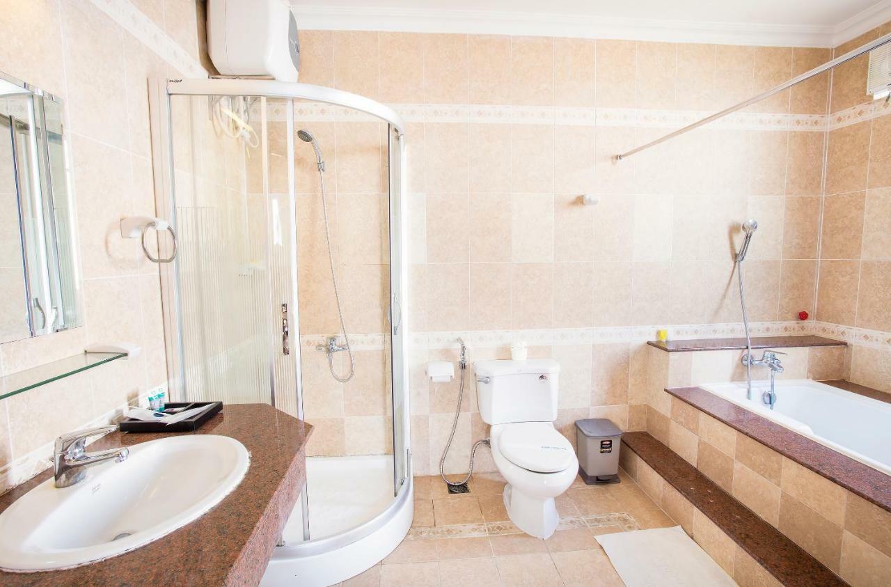 Beachfront Hotel Vung Tau Extérieur photo