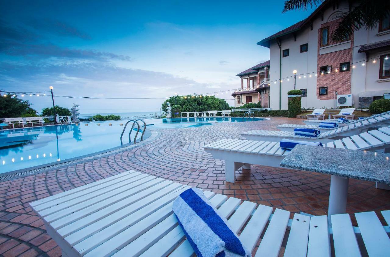Beachfront Hotel Vung Tau Extérieur photo