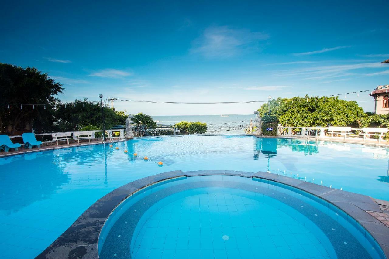 Beachfront Hotel Vung Tau Extérieur photo